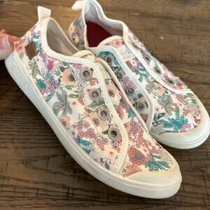 Floral blowfish Sneakers Size 3